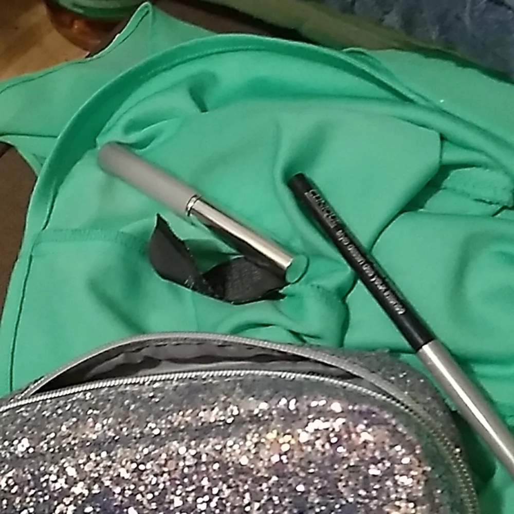 Makeup - Picture 5 of 6